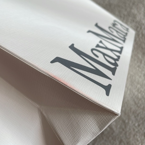 Max Mara Cream Shopper - Picture 7 of 12